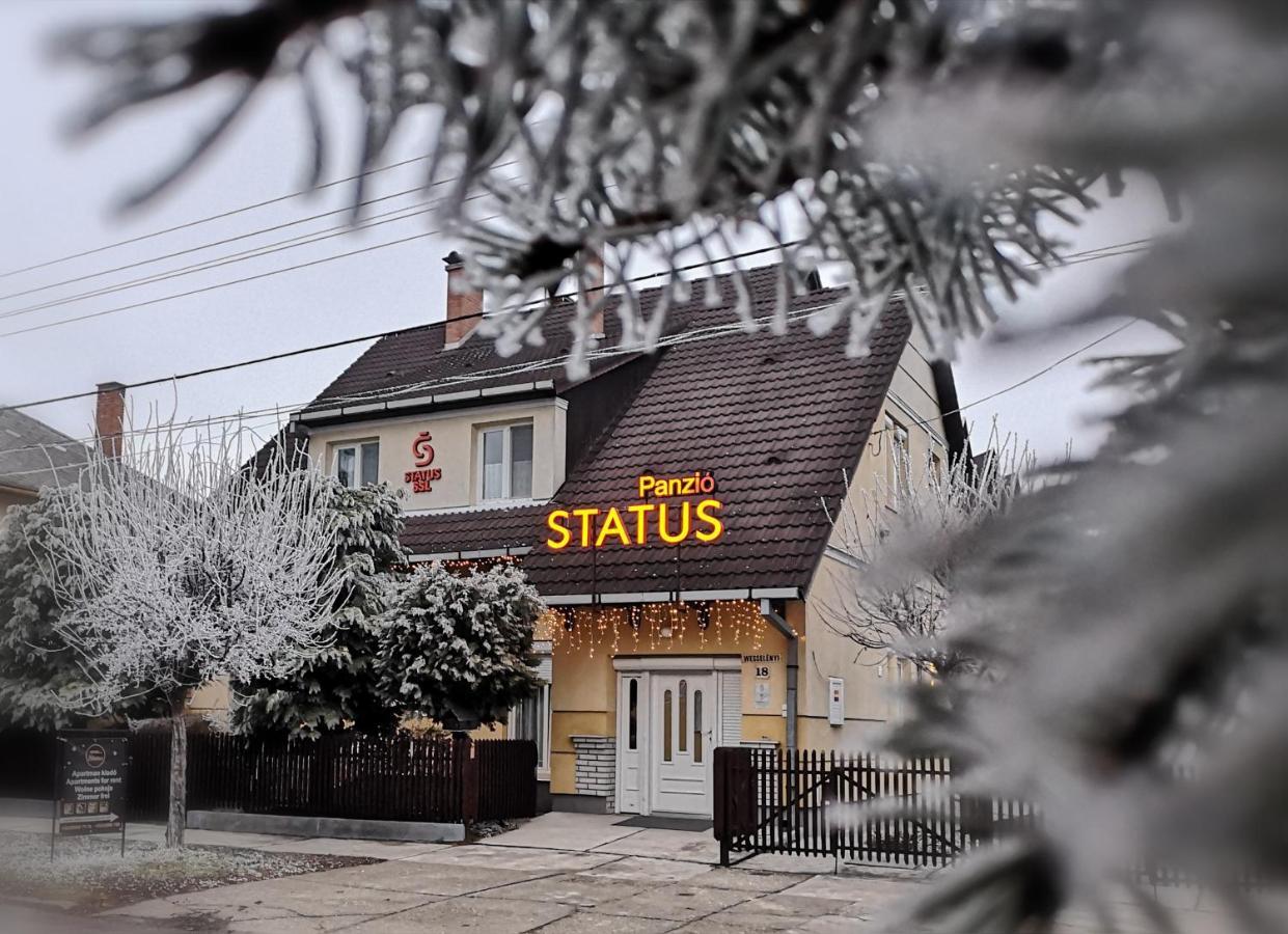 Panzio Status Lägenhet Hajdúszoboszló Exteriör bild